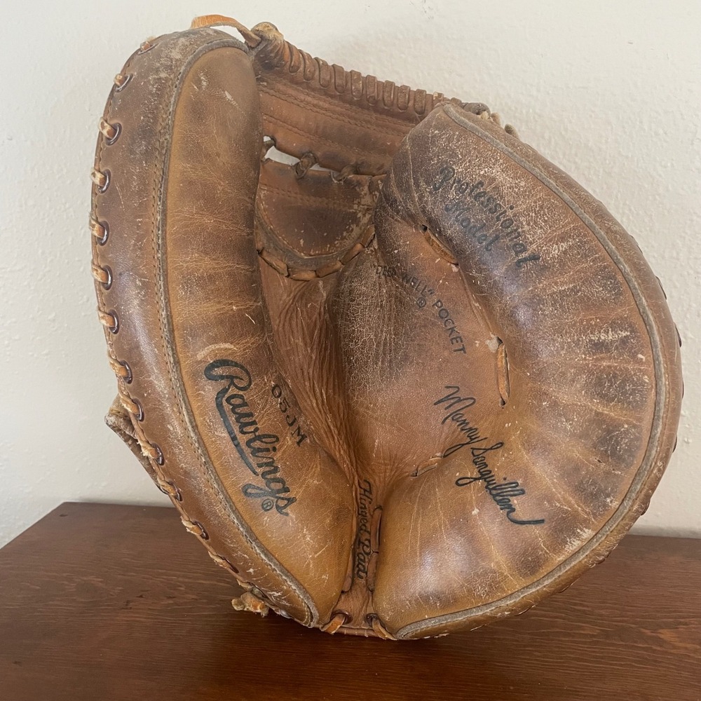vintage Rawlings 05JM Manny Sanguillen Catcher's Mitt Professional Model 1970s